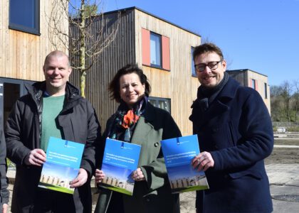 Door te kiezen voor tijdelijke woningen hebben gemeenten en woningcorporaties meer vrijheid om af te wijken van procedures.